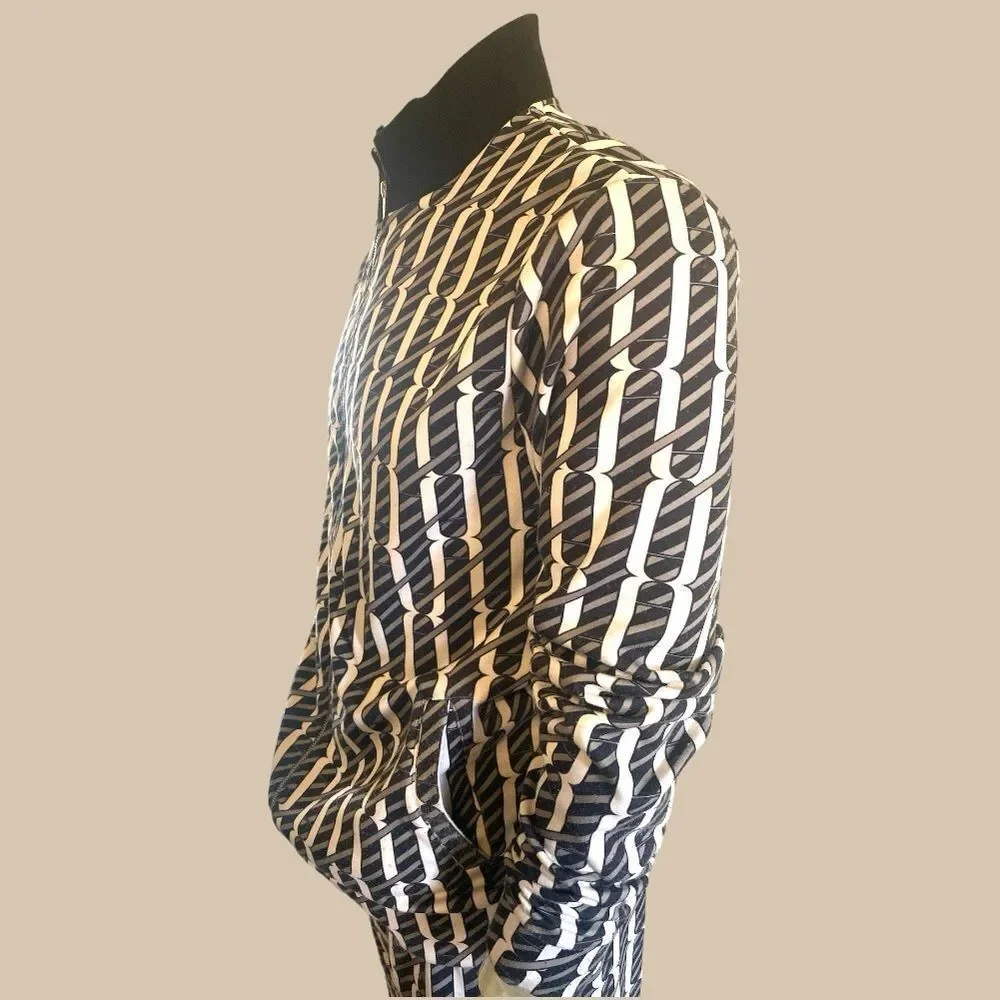 Designer 2-piece Athleisure Tracksuit - Picture 4 of 8